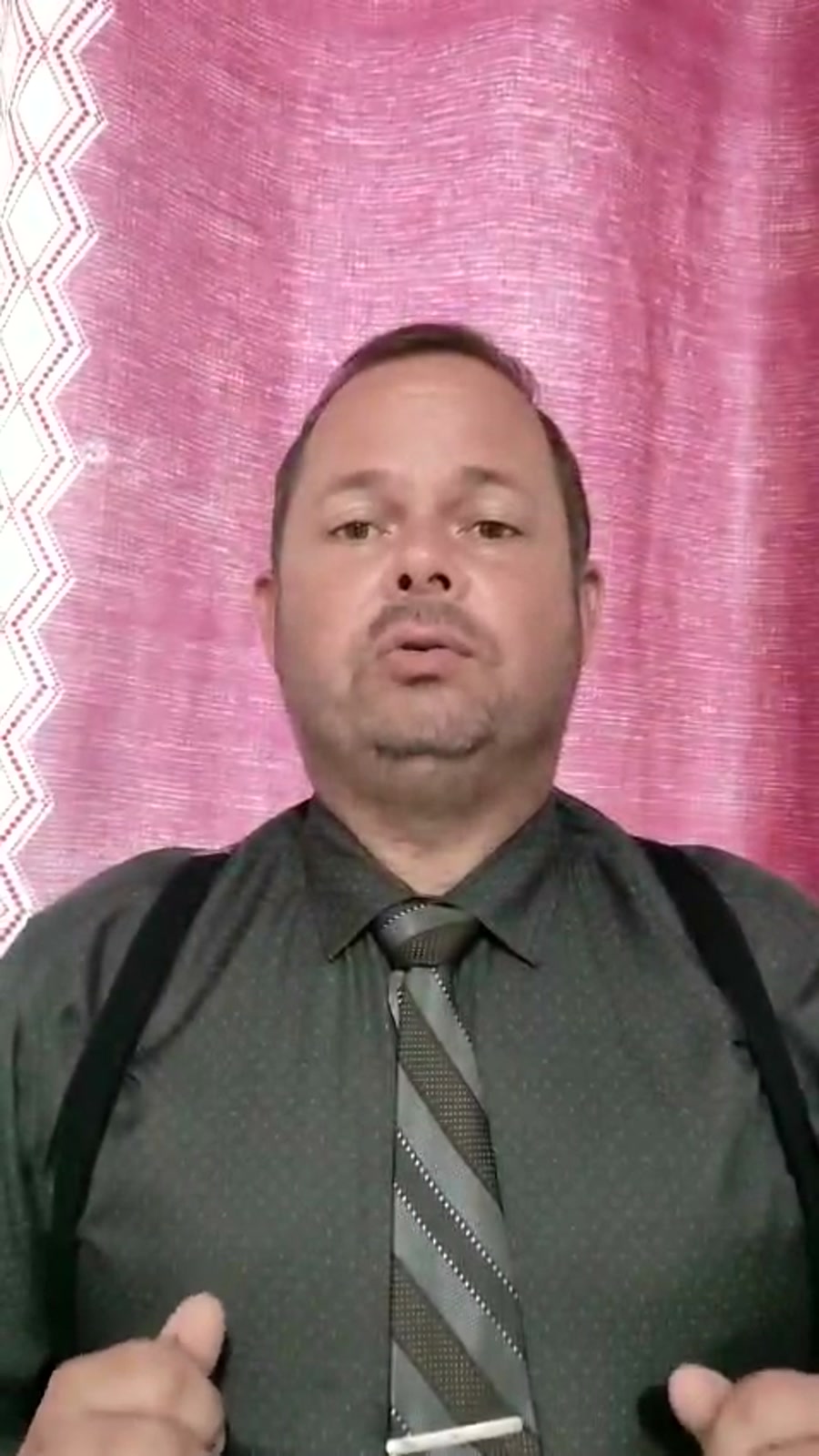 Eduardo, cliente em usucapião, em depoimento em vídeo